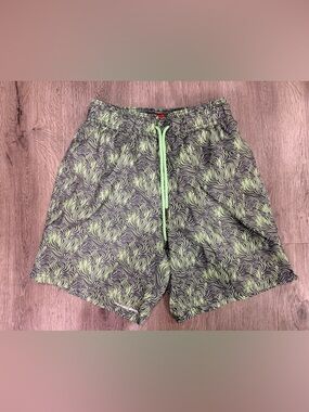 Men's Neon Green Abstract Print Athletic Shorts